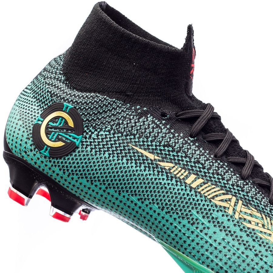 Superfly 6 Elite FG CR7 Chapter 6: Born Leader