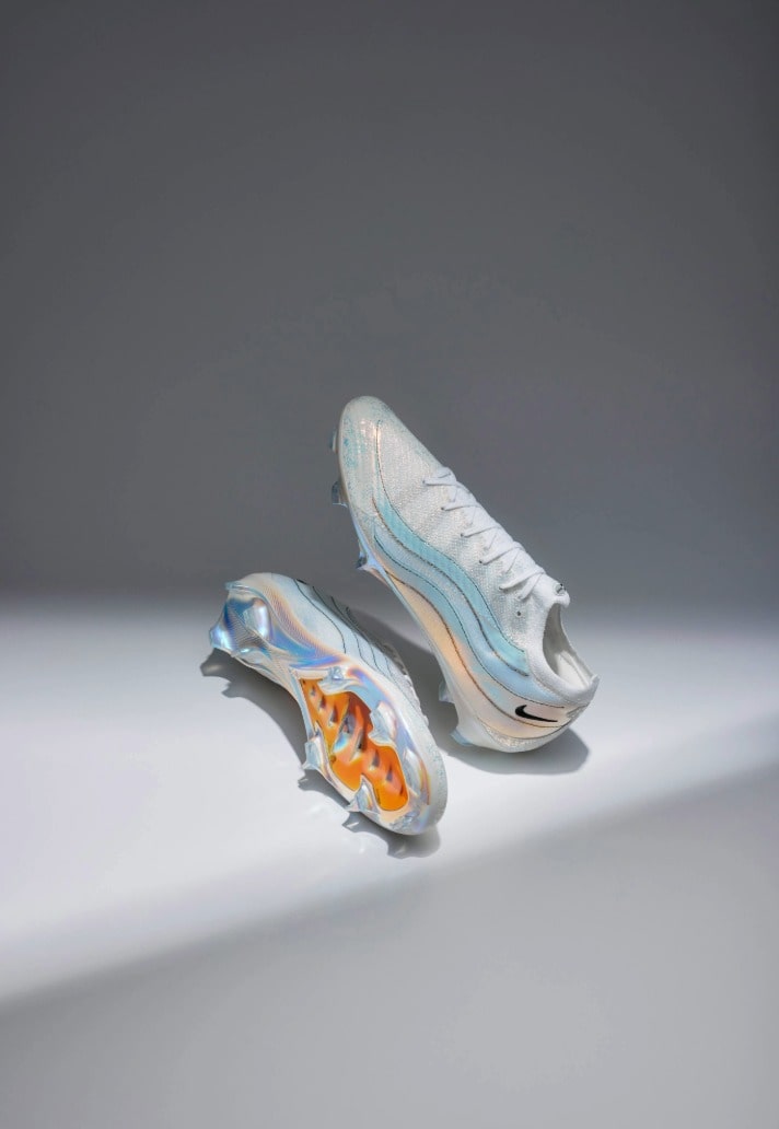 Mercurial Vapor 16 Air Max 95 'Disruptive'
