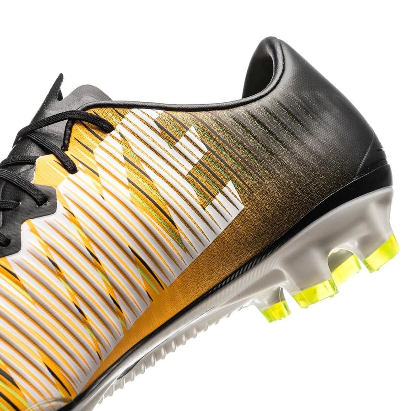 Mercurial Vapor 11 FG Lock in. Let loose.